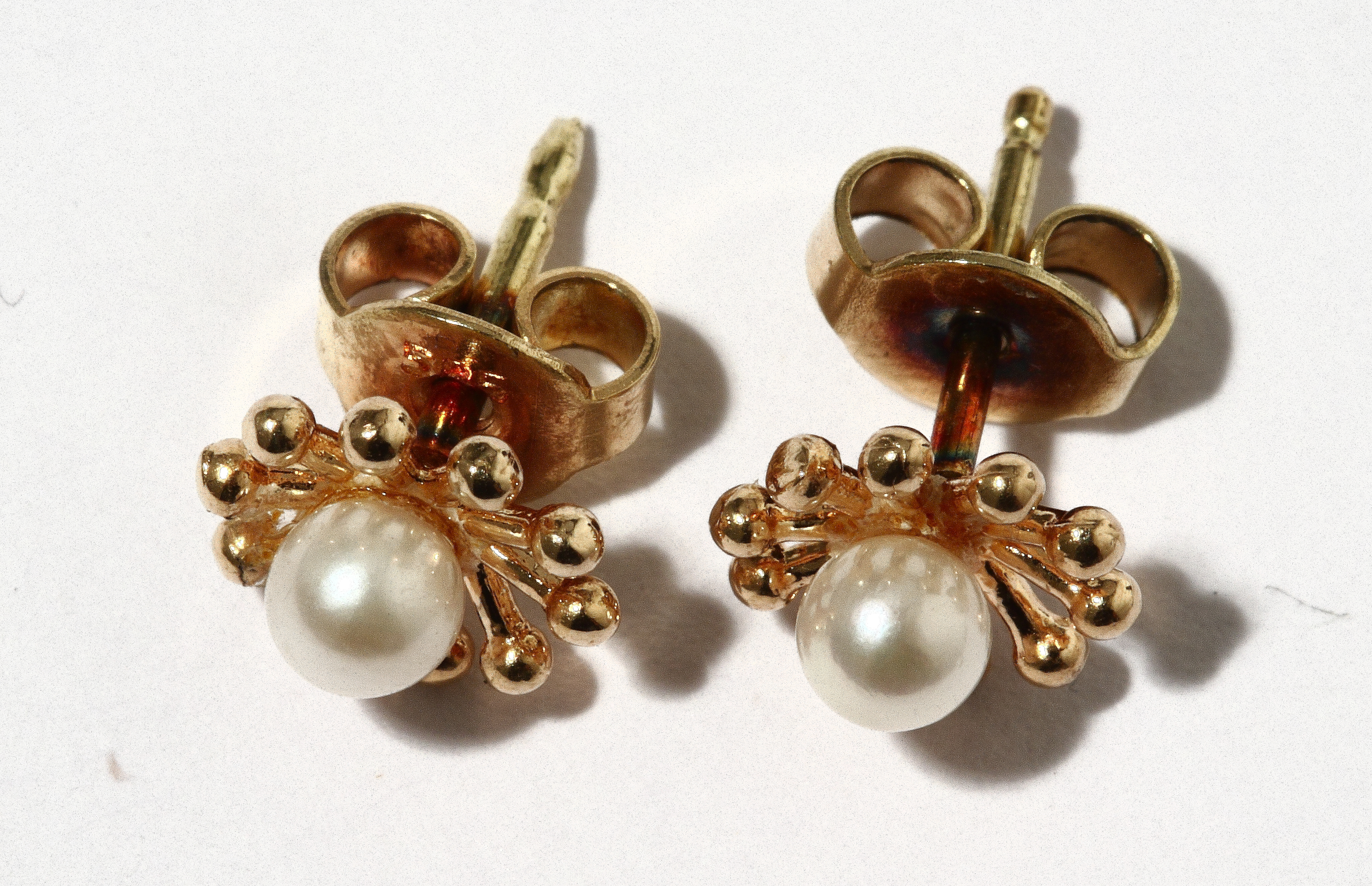 серьги пара. серьги капли золото ботега. сережки настоящие. разные серьги в паре. пара сережек.